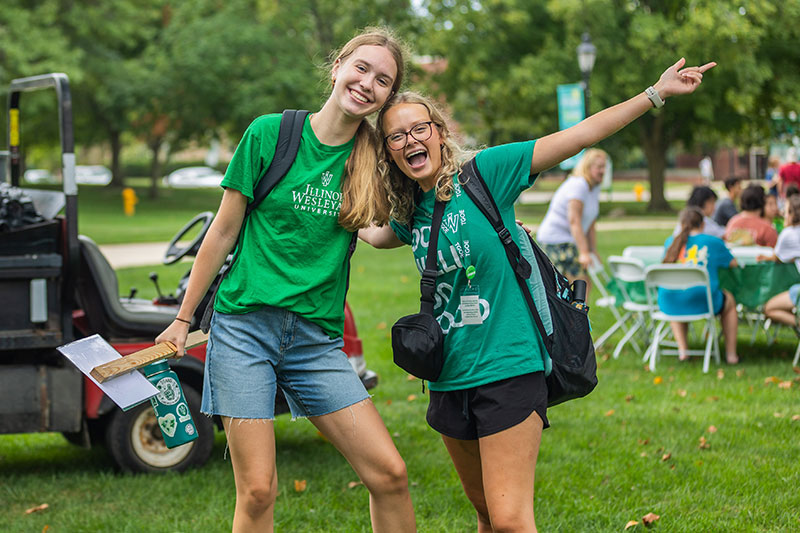 Excited students pose during Turning Titan orientation